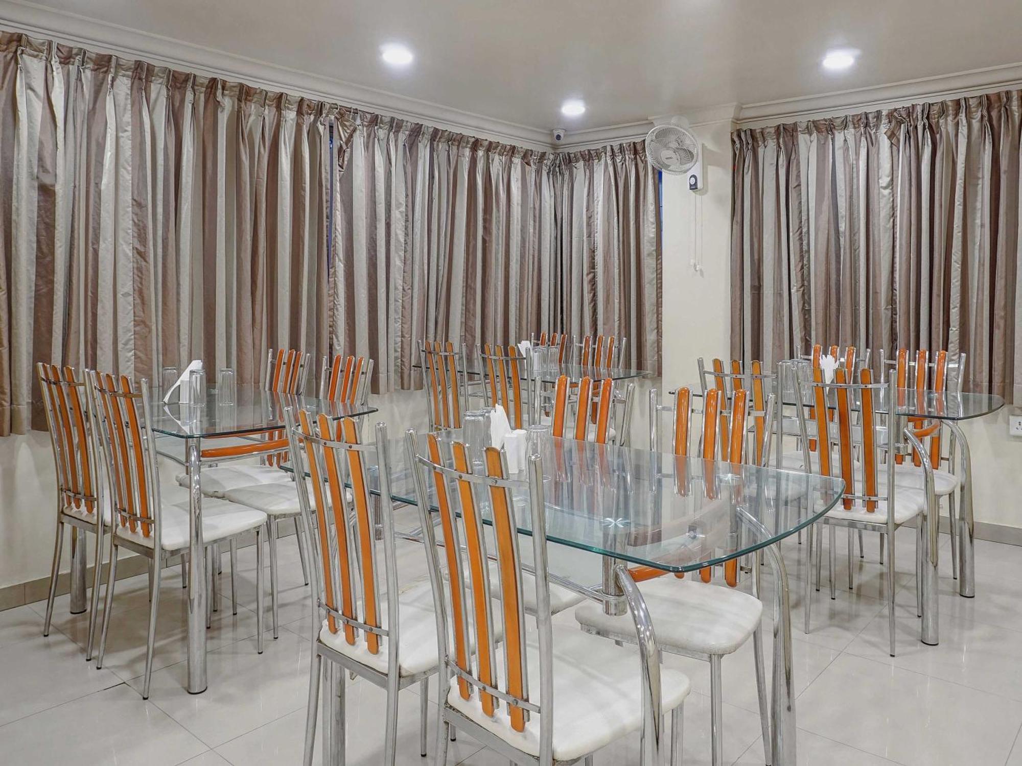 Townhouse Oak Orchard Hotel Pune Exterior foto